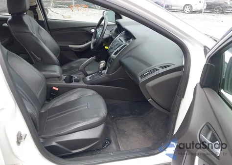 2013 Ford Focus Se z USA, uszkodzony, nr VIN 1FADP3F24DL166619